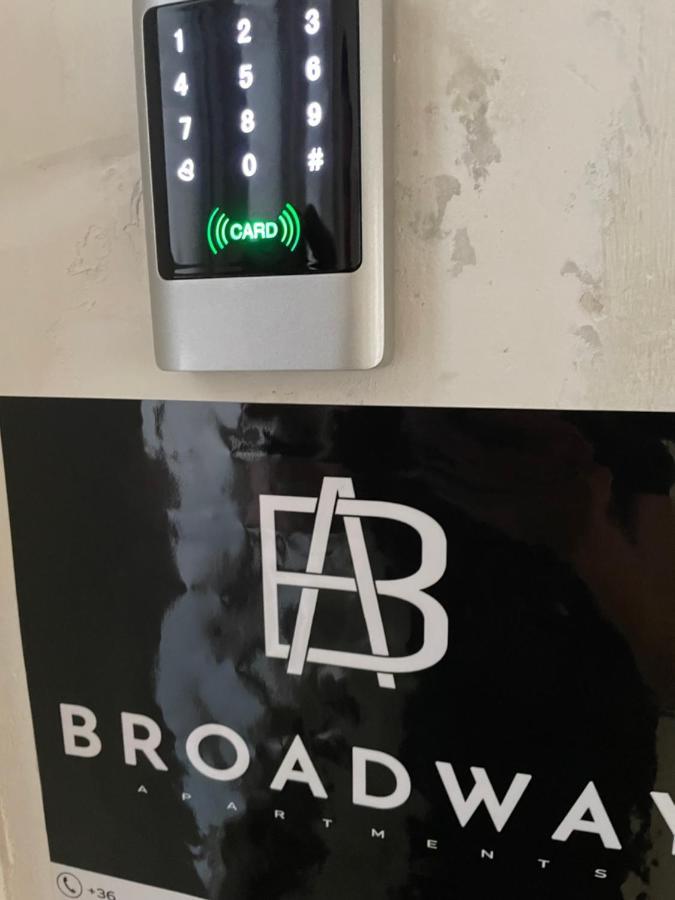 Broadway Apartments B2 เดเบรตเซน ภายนอก รูปภาพ
